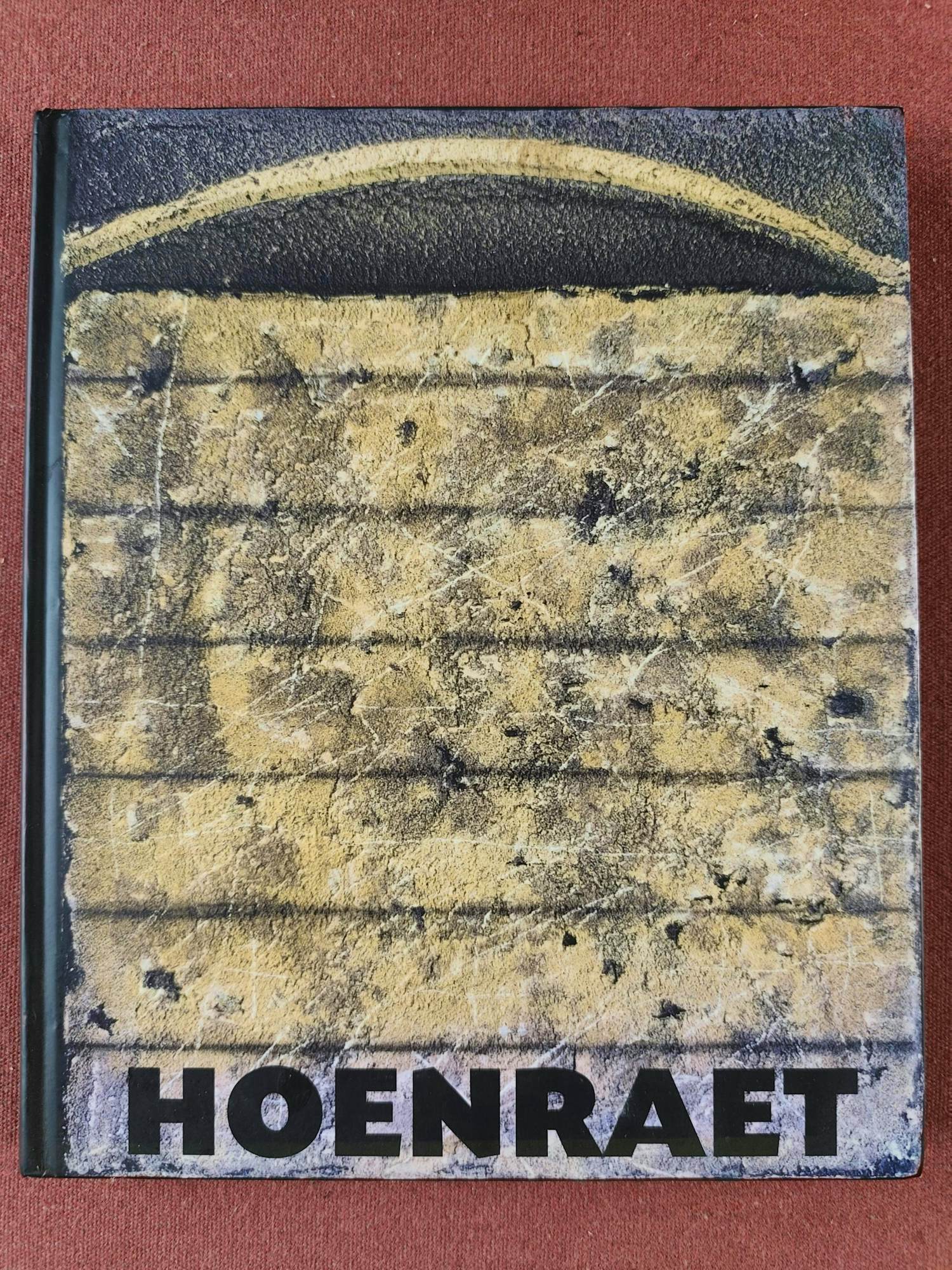 Luc Hoenraet - HOENRAET kopen? Bied vanaf 25!