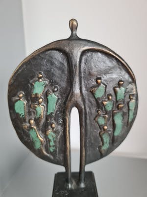 Corry Ammerlaan - Artihove Beeld "Zorg in Balans " Groot formaat! kopen? Bied vanaf 65!