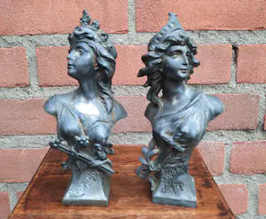 Niet of onleesbaar gesigneerd - Jeanne D'arc et Geneviève kopen? Bied vanaf 1!