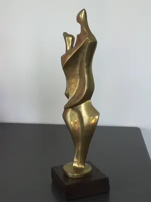 Brons (Onbekend) - Omhelzing kopen? Bied vanaf 119!