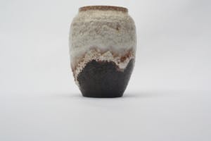 De Steenuil - vaasje - fatlava glazuur - gemerkt met uil kopen? Bied vanaf 1!