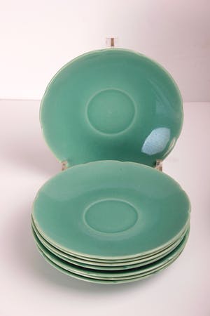 Plateelbakkerij Zuid-Holland - Groen art deco servies met floraal decor en oramentatie 1930's kopen? Bied vanaf 19!