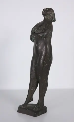 Piet van Heerden - Brons, Staand vrouwfiguur kopen? Bied vanaf 500!