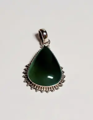 Nieuwe zilveren hanger met groene onyx kopen? Bied vanaf 65!