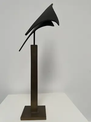 Ton Koops - bronzen sculptuur | 'Fokzeilen' | 1987 kopen? Bied vanaf 450!