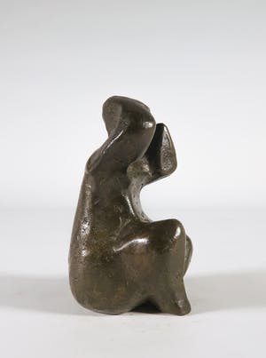 Willy Blees - Bronzen beeld van een zittend figuur kopen? Bied vanaf 250!
