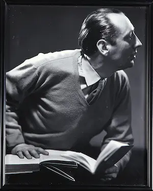 Paul Huf - Lot van twee foto's, Portretten van Hans Braucke en Juliaan Bierens - de Haan kopen? Bied vanaf 1!