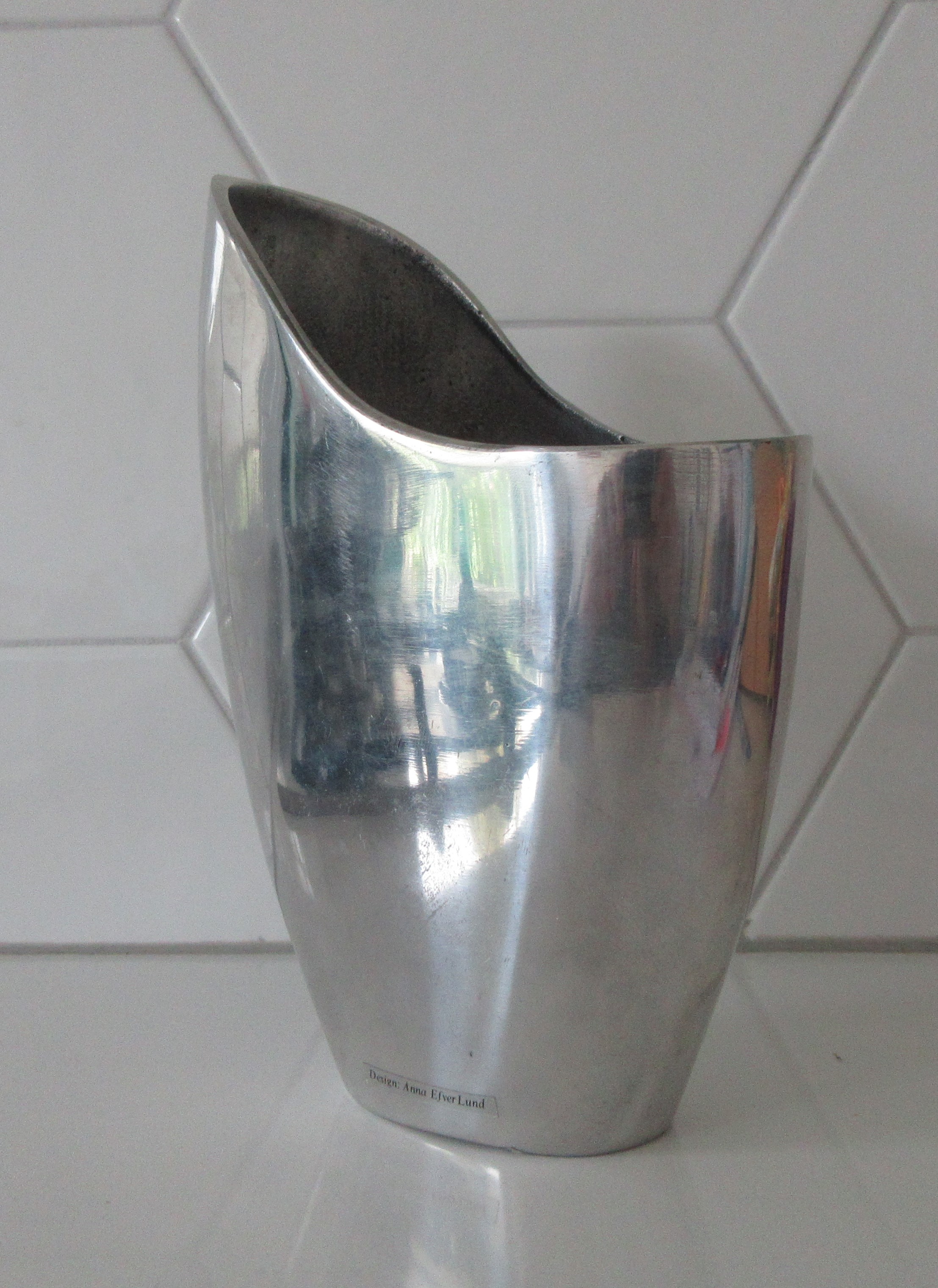 Anna Efverlund - Aluminium Design vaas kopen? Bied vanaf 25!