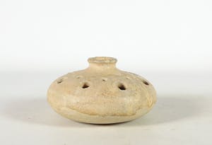 Carla van Ouwenaller - Aardewerk, Lot opengewerkte objecten kopen? Bied vanaf 35!