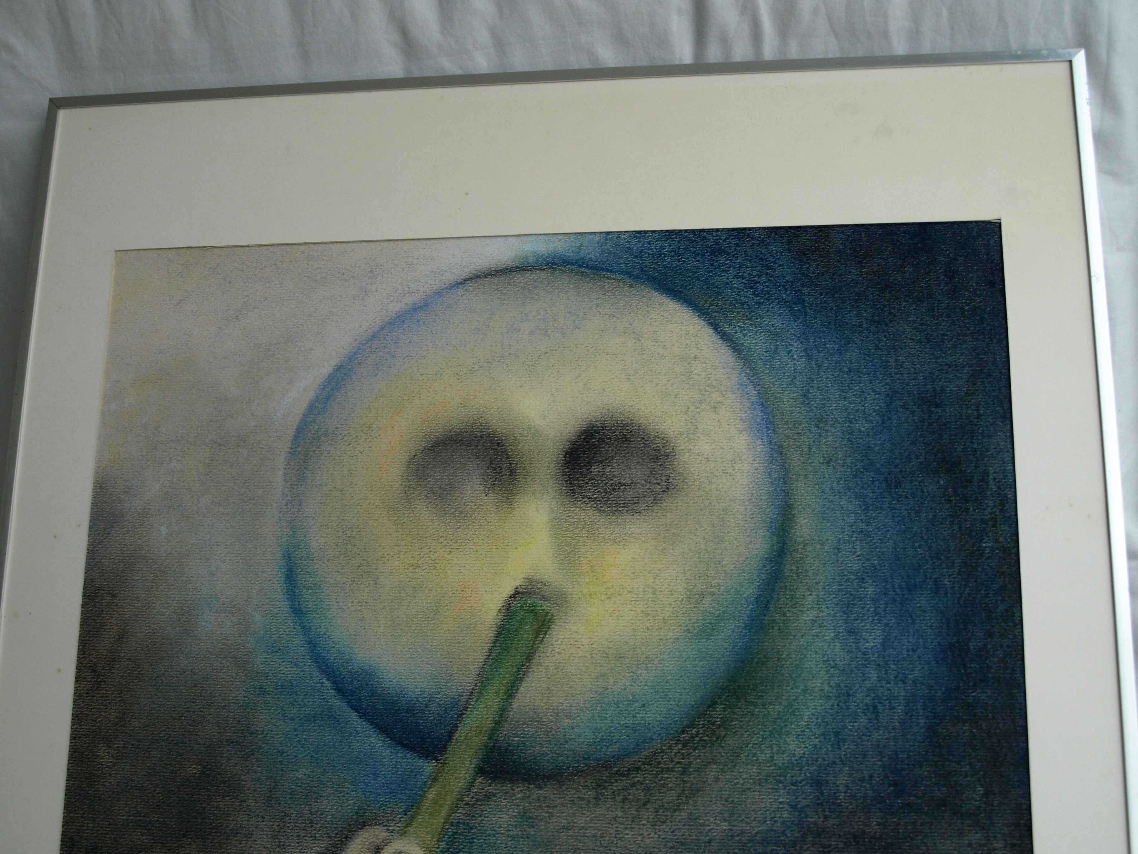 Niet of onleesbaar gesigneerd - Pasteltekening – Emoticon erased - ingelijst  kopen? Bied vanaf 1!