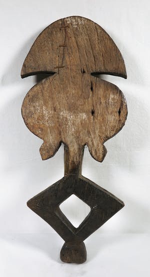 Kota - Reliekbeeld van geel koper, hout en tin kopen? Bied vanaf 1!