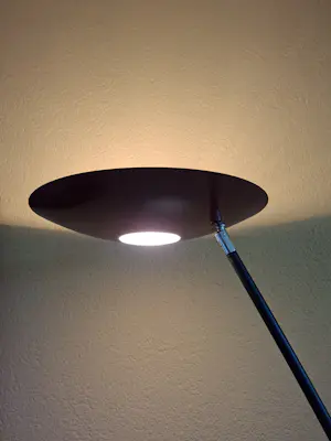 Hala - Vintage Hala Zeist rode vloerlamp, uplighter. Designer Herman Busquet kopen? Bied vanaf 275!