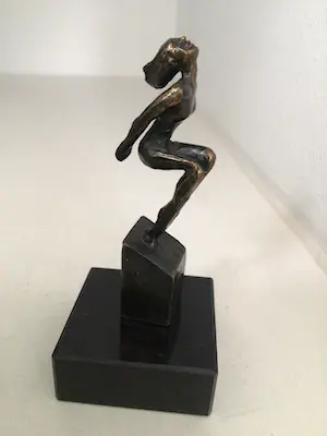 Corry Ammerlaan - Sculptuur “ VRIJHEID “. Gesigneerd kopen? Bied vanaf 1!