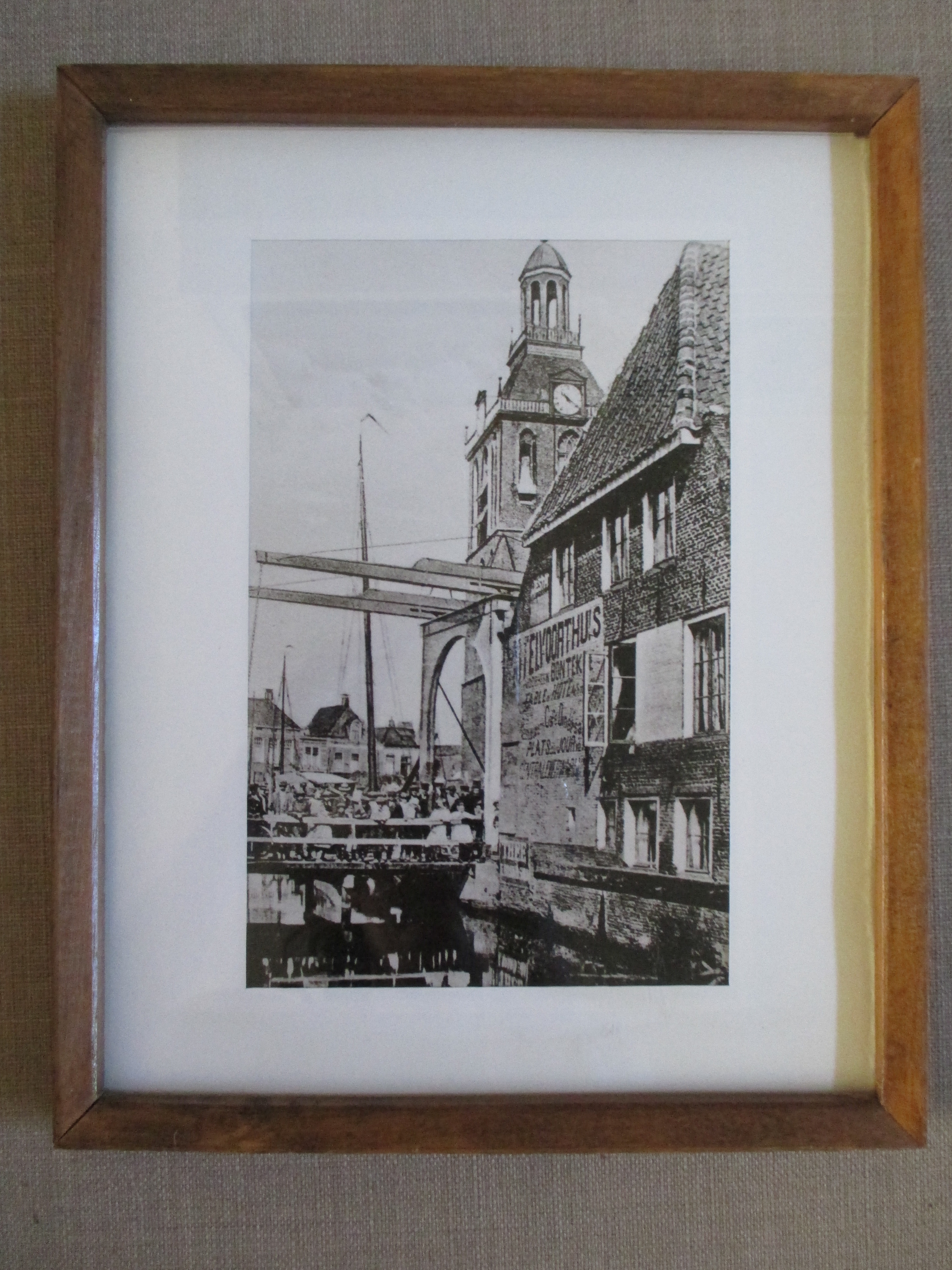 Niet of onleesbaar gesigneerd - Ingelijste foto Hotel Voorthuis Meppel kopen? Bied vanaf 1!