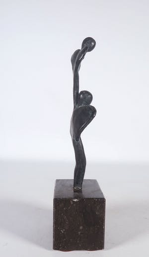 Niet of onleesbaar gesigneerd - 2 engelen kopen? Bied vanaf 10!