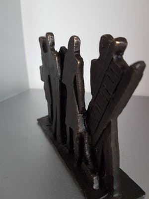 Astrid Veldhuyzen-Koppen - Beeld " Familie " kopen? Bied vanaf 25!