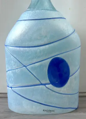 Kosta Boda - Galaxy Blue flesvaas Bertil Vallien kopen? Bied vanaf 109!