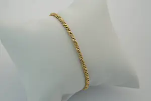 4 - Fraai afgewerkte 14Krt geel gouden  armband - gedraaid model kopen? Bied vanaf 395!