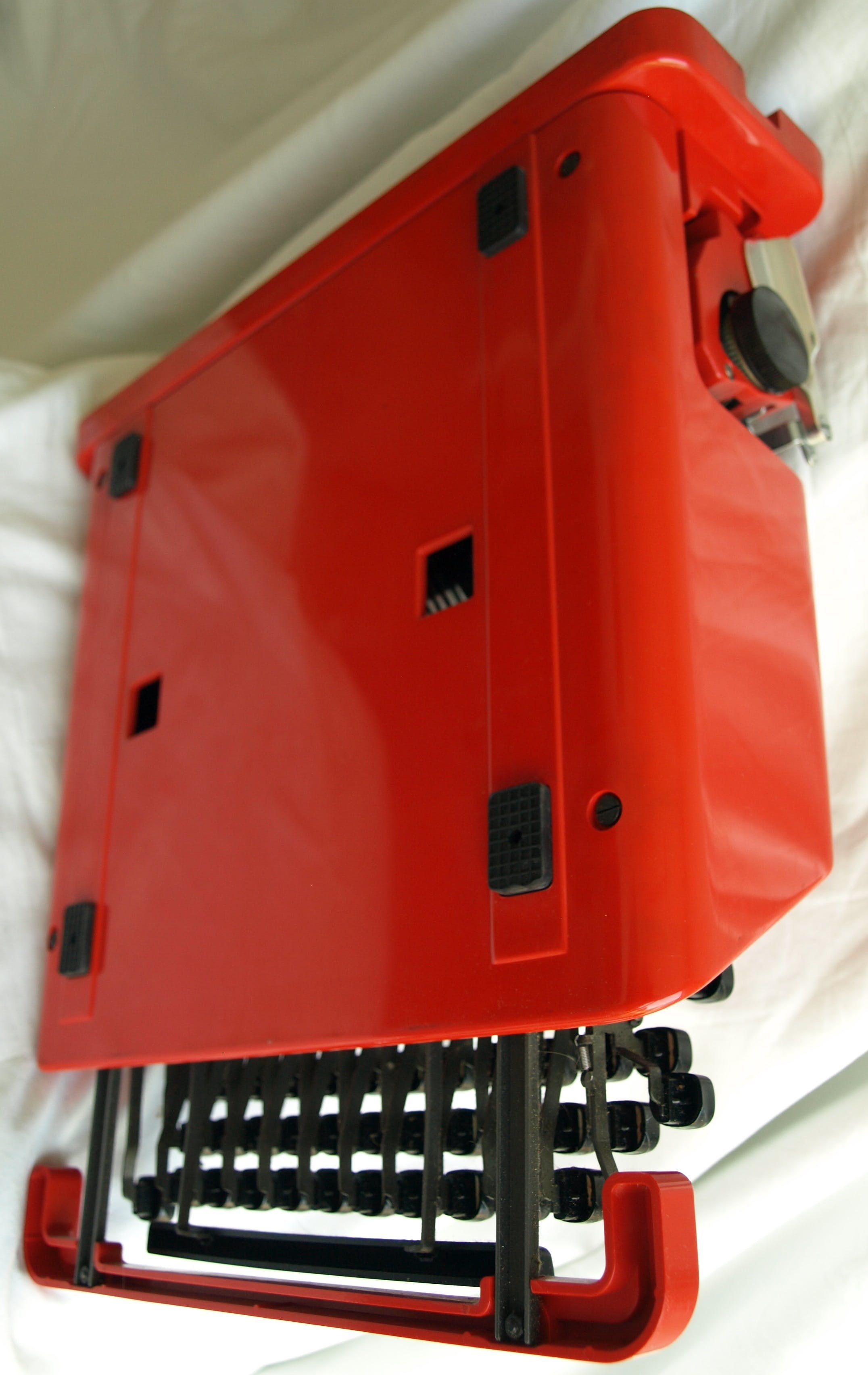 Ettore Sottsass - Valentine portable typewriter voor Olivetti – Italië 1969 kopen? Bied vanaf 75!