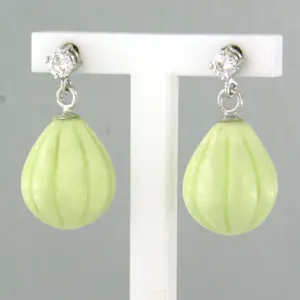 18k gouden oorhangers met limoen chrysopraas en briljant geslepen diamant kaufen? Bieten Sie von 385!
