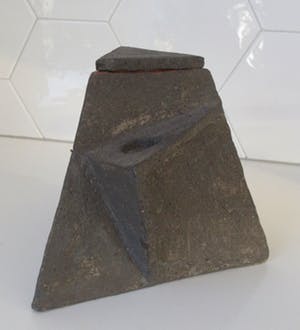 Niet of onleesbaar gesigneerd - Studio Keramische Avantgardistische theepot kopen? Bied vanaf 10!