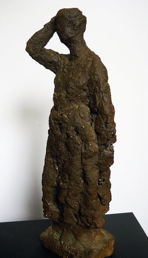 Ellie Hahn - Gebarende vrouw -gebakken klei, jaren '90- kopen? Bied vanaf 100!