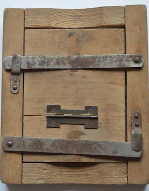Niet of onleesbaar gesigneerd - Kunst box. kopen? Bied vanaf 1!