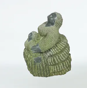 Niet of onleesbaar gesigneerd - Stenen buitenbeeld, Moeder en Kind kopen? Bied vanaf 1!