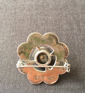 1e gehalte Zilver - ronde Schotse broche met agaat inlegwerk kopen? Bied vanaf 35!