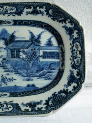 Niet of onleesbaar gesigneerd - Chinees schaaltje van porselein kopen? Bied vanaf 1!