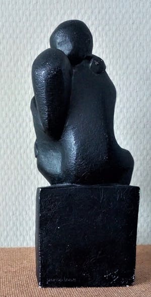 Niet of onleesbaar gesigneerd - ROS Design Parastone Beeldje - Liefdespaar kus - Gesigneerd kopen? Bied vanaf 10!