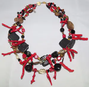 Ketting koraal, parel, git, rookkwarts, agaath, lavasteen, Marleen Rameckers kaufen? Bieten Sie von 350!