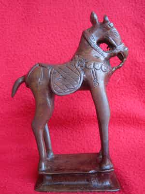 Brons (Onbekend) - Votief beeld van een paard. verkocht voor € 80!