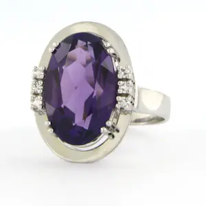 18k gouden ring met amethist en single cut geslepen diamant totaal 0.12ct kopen? Bied vanaf 430!