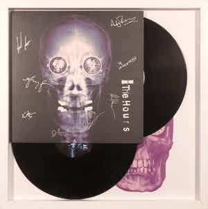Damien Hirst - Gesigneerde LP-hoes, The Hours album - Ingelijst verkocht voor € 1!