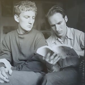 Henny Riemens - Fotoportret Hugo Claus en Corneille 1951-54 kaufen? Bieten Sie von 40!