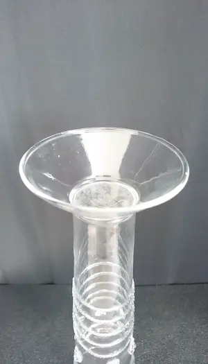 Niet of onleesbaar gesigneerd - Venetiaans mondgeblazen glazen flute (replica) kopen? Bied vanaf 1!