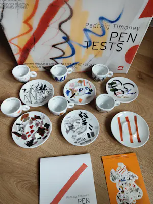 illy Art Collection - illy collection - 2004 - espresso cups - Padraig Timoney - Pen test kopen? Bied vanaf 120!