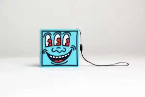 Keith Haring - ToyQube X Keith Haring - 4" SoundQube (Blue) kopen? Bied vanaf 200!