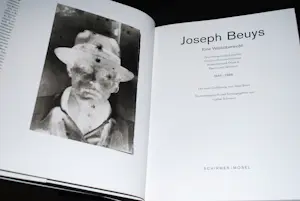 Joseph Beuys - Overzicht werken 1945-1985, hardcover in duitse taal kopen? Bied vanaf 50!