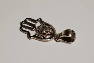 Nieuwe zilveren hanger met Labradoriet, hand van Fatima kopen? Bied vanaf 45!