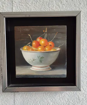 L. Javier Cornejo - Kersen in schaal kopen? Bied vanaf 60!