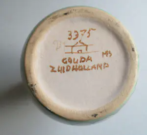 Plateelbakkerij Flora - vaasje/kannetje 3375 kopen? Bied vanaf 1!