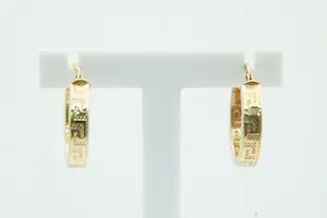 43 - Elegant paar 14 Krt  geel-gouden "Creolen" oorclips - meander motief kopen? Bied vanaf 130!