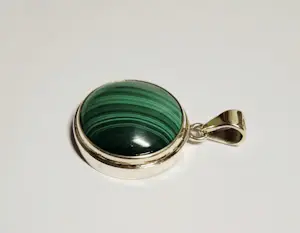 Nieuwe zilveren hanger met ronde malachiet kopen? Bied vanaf 65!