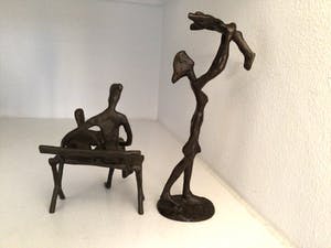 Bodrul Khalique - Twee sculpturen “ MOEDER EN KIND “ kopen? Bied vanaf 65!