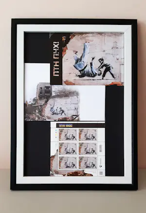 Banksy - Banksy (1974) - FCK PTN! Banksy ingelijst - Complete set kaufen? Bieten Sie von 120!