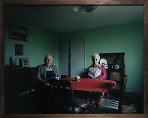 Bert Teunissen - C-Print, Europeans at Home, United Kingdom - Ingelijst (Zeer groot en zwaar) kopen? Bied vanaf 100!