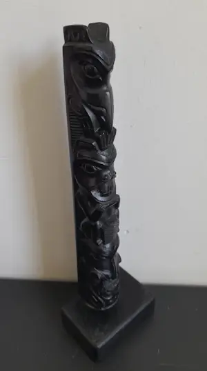 Niet of onleesbaar gesigneerd - Totem Haida kopen? Bied vanaf 10!