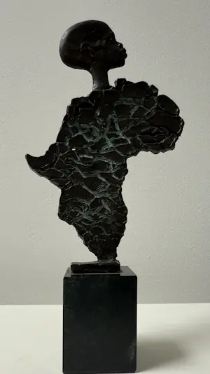 Eric Claus - bronzen sculptuur | 'Afrika' | 1988 kopen? Bied vanaf 20!
